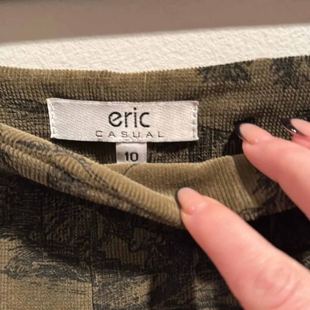Women’s Olive Tapestry Corduroy Pants Vintage 10